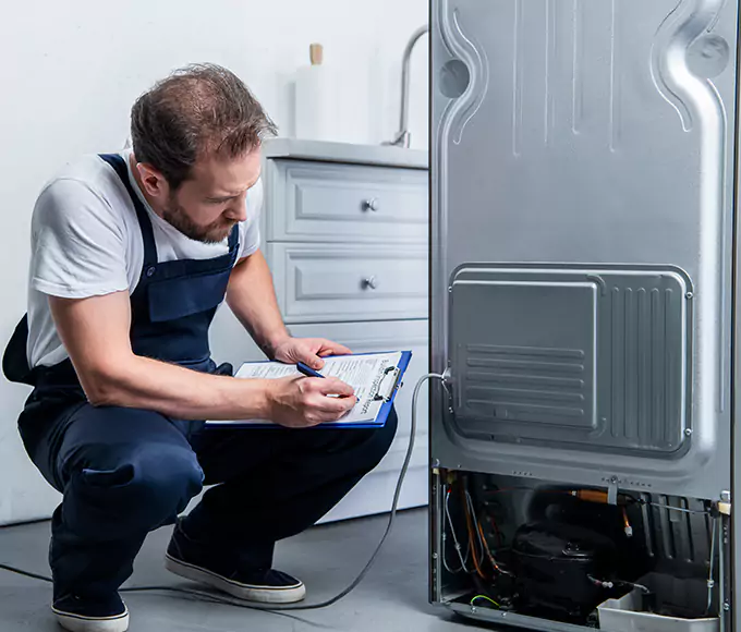 Why Sayreville, NJ Homeowners Choose Appliance Repair Sayreville for Refrigerator Leak Repair?